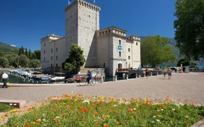 Tesori nascosti: Passeggiata nel cuore di Riva del Garda